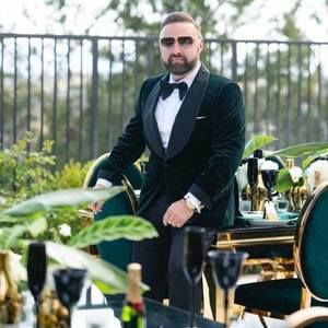 Meet your Posher, Artzrun